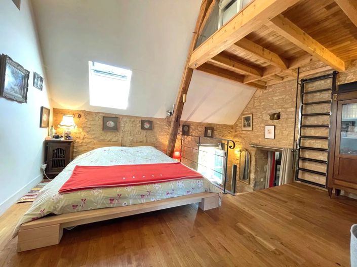 Image No.9-4 Bed House for sale