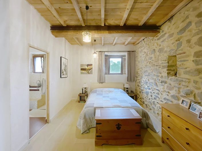 Image No.15-5 Bed House for sale