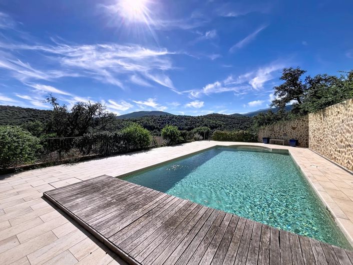 Image No.2-5 Bed House for sale