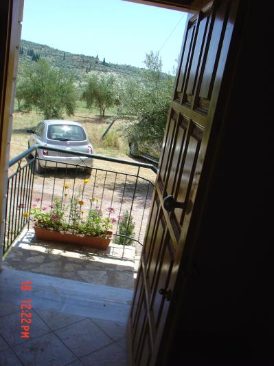 Image No.4-2 Bed House for sale