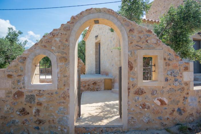 Image No.4-2 Bed House for sale