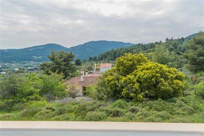 Two-amazing-5-bed-5-bath-villas-set-on-1000-sq-m--plot-of-land-in-Athens--8-