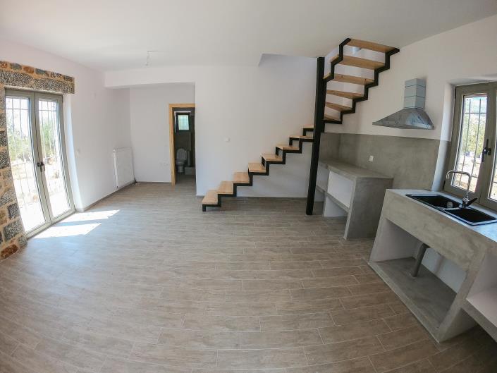 Image No.5-2 Bed House for sale