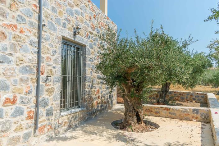 Image No.24-2 Bed House for sale