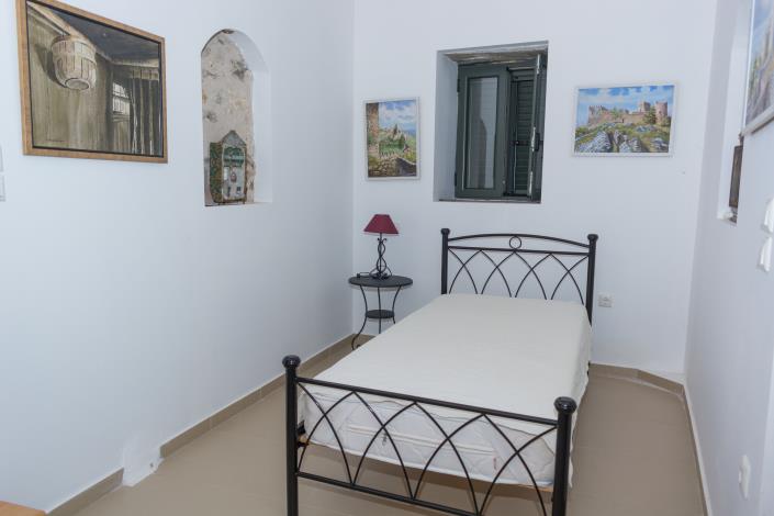 Image No.10-3 Bed House for sale