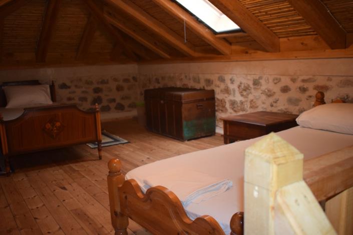 Image No.12-2 Bed House for sale