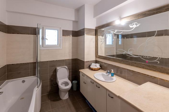 Image No.20-5 Bed Villa / Detached for sale