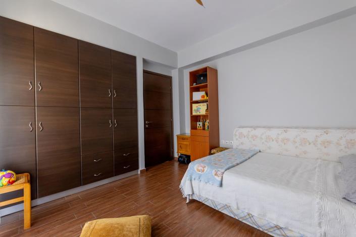 Image No.18-5 Bed Villa / Detached for sale