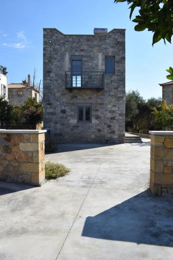 Image No.2-2 Bed Villa / Detached for sale