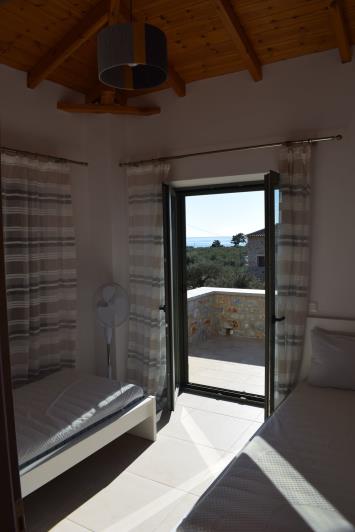 Image No.8-3 Bed Villa / Detached for sale