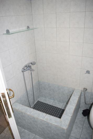 Image No.12-4 Bed Townhouse for sale