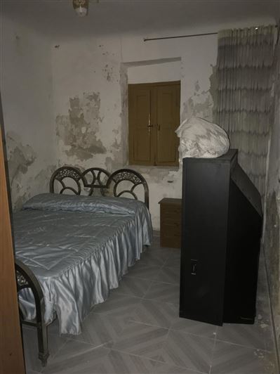 Image No.9-4 Bed Property for sale