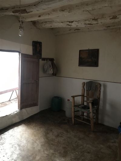 Image No.13-3 Bed Property for sale