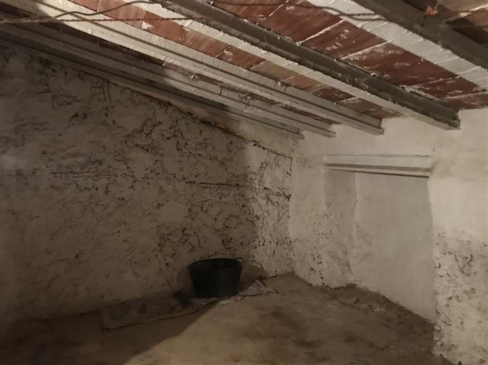 Image No.15-3 Bed Property for sale