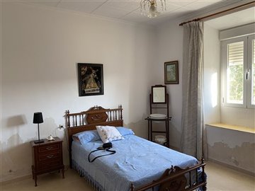 2506087-3b433933