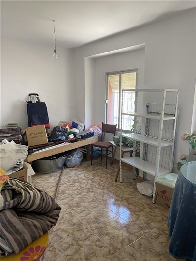 Image No.22-6 Bed Property for sale