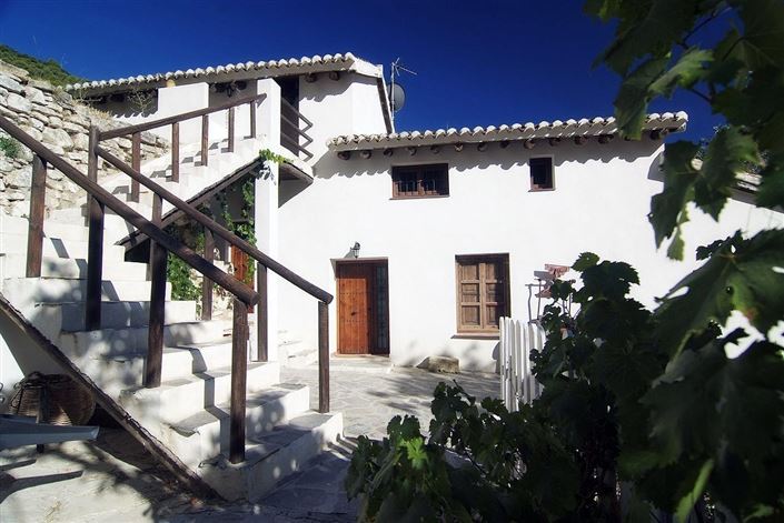 Image No.21-11 Bed Property for sale