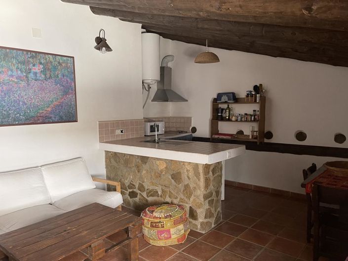 Image No.27-11 Bed Property for sale