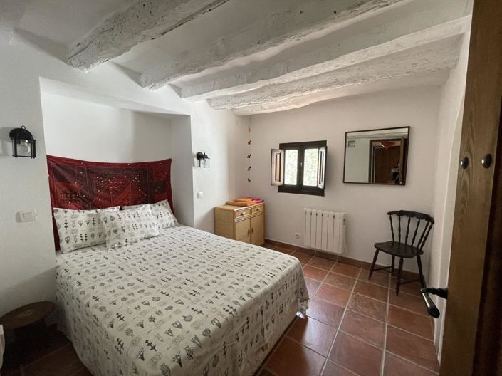 Image No.45-11 Bed Property for sale