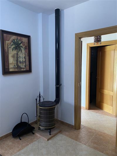 Image No.29-6 Bed Property for sale