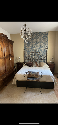 Image No.35-6 Bed Property for sale