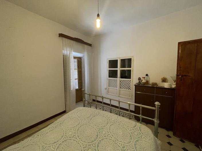 Image No.22-4 Bed Property for sale