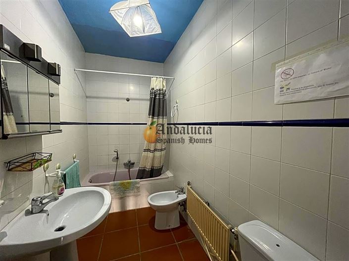 Image No.24-4 Bed Property for sale