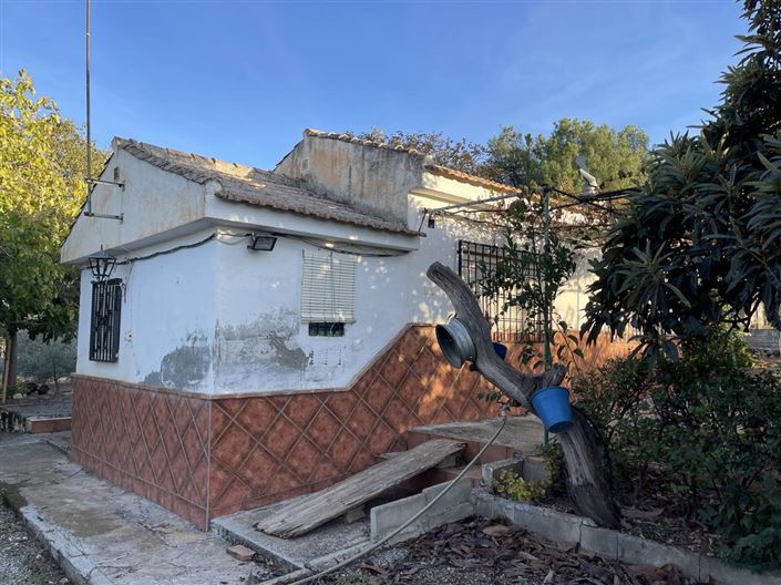 Image No.12-2 Bed Property for sale