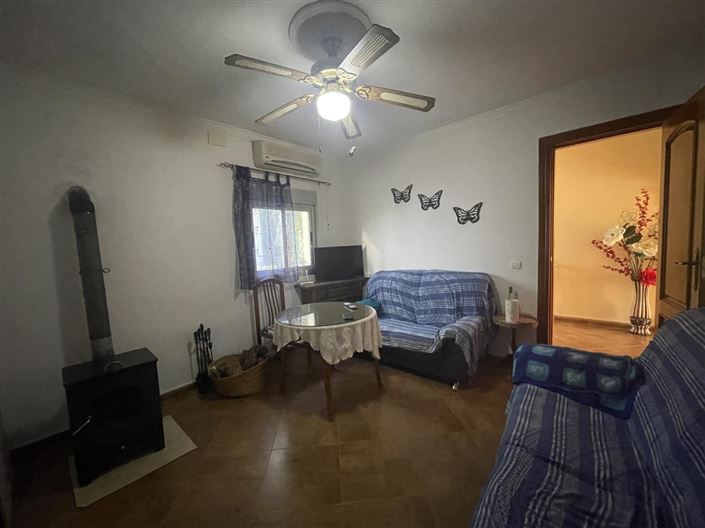 Image No.17-4 Bed Property for sale