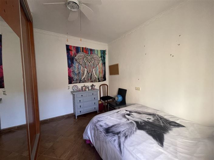 Image No.27-4 Bed Property for sale