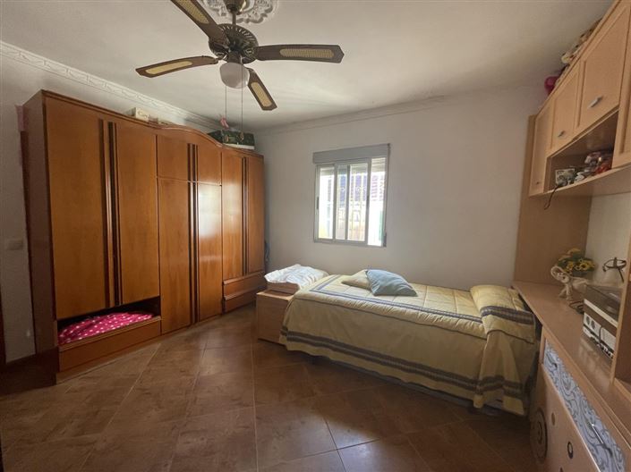 Image No.28-4 Bed Property for sale