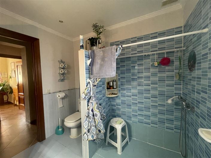 Image No.33-4 Bed Property for sale