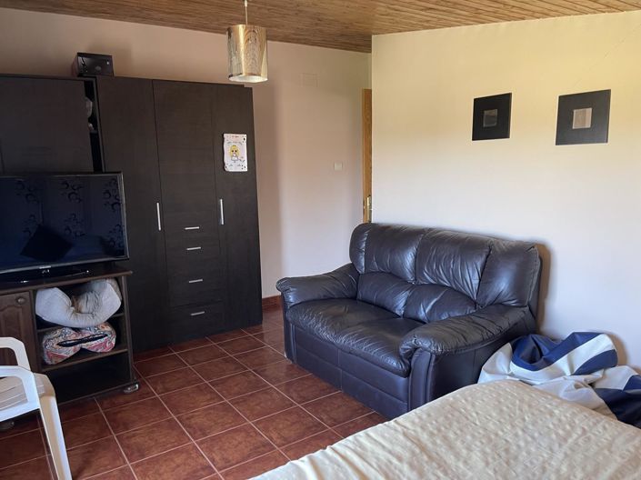 Image No.38-4 Bed Property for sale