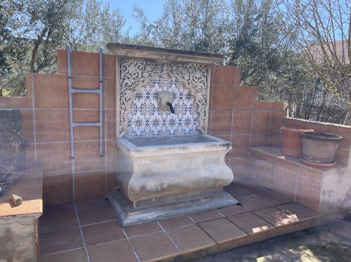 Image No.48-4 Bed Property for sale