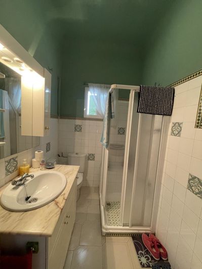 Image No.13-4 Bed Property for sale