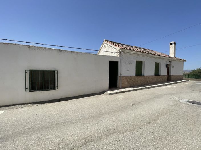 Image No.32-4 Bed Property for sale