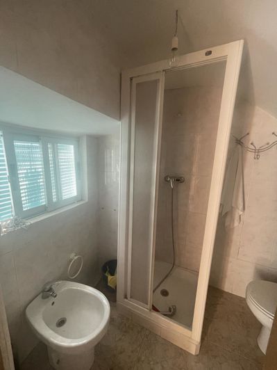 Image No.11-3 Bed Property for sale