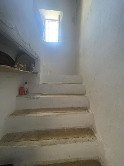 Image No.14-3 Bed Property for sale