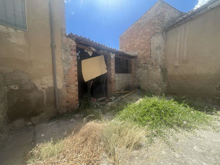 Image No.20-3 Bed Property for sale