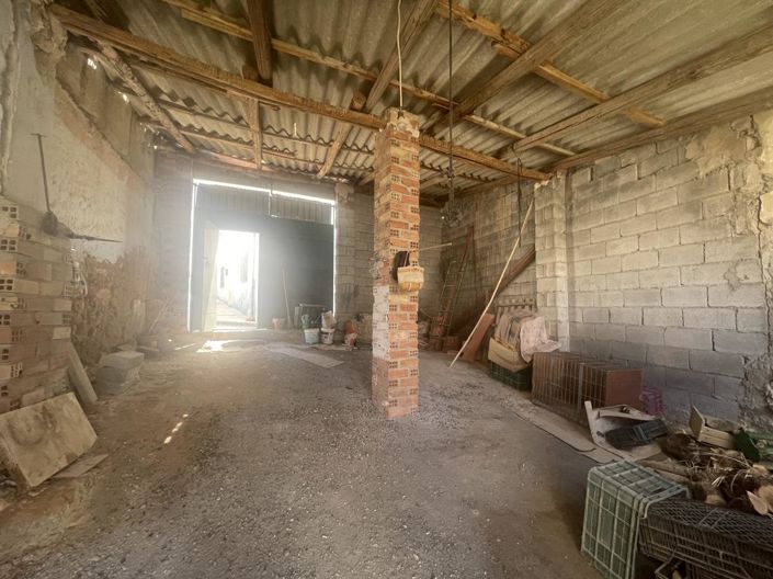 Image No.22-3 Bed Property for sale