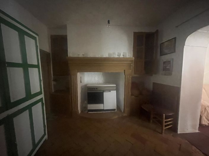 Image No.6-3 Bed Property for sale