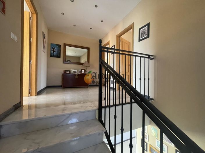 Image No.23-5 Bed Property for sale