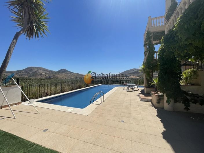 Image No.46-5 Bed Property for sale