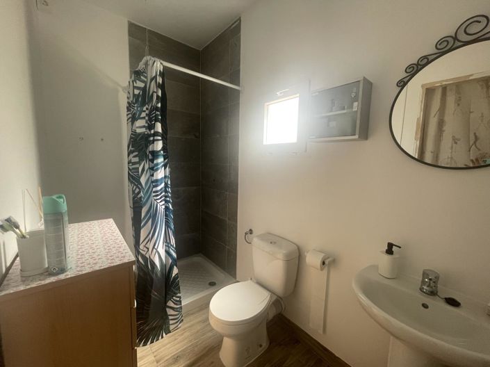 Image No.15-4 Bed Property for sale