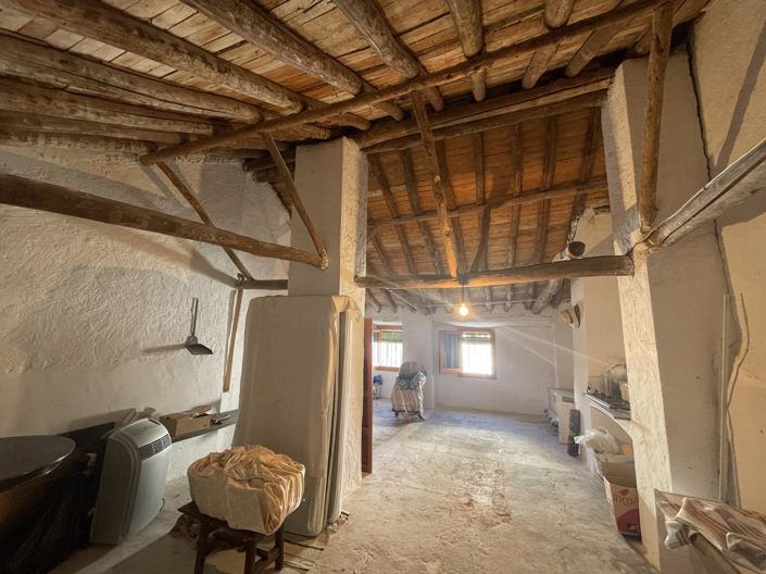 Image No.18-4 Bed Property for sale