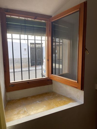 Image No.32-4 Bed Property for sale