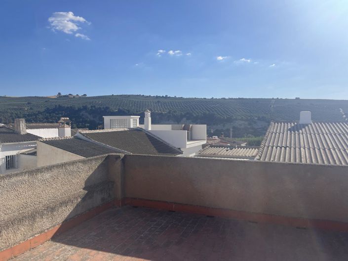 Image No.33-4 Bed Property for sale