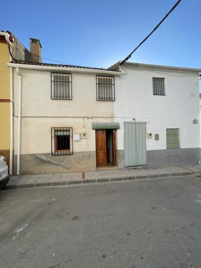 Image No.35-4 Bed Property for sale