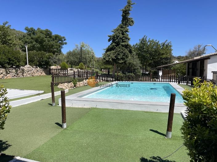 Image No.48-5 Bed Property for sale