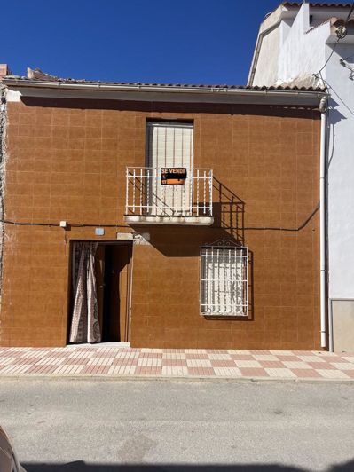 Image No.1-3 Bed Property for sale